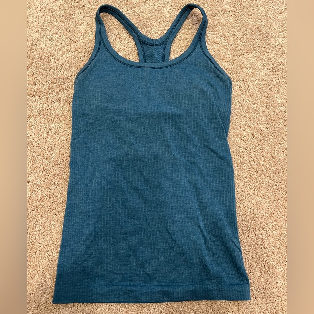 Lululemon Size 2 Ebb to Street Tank